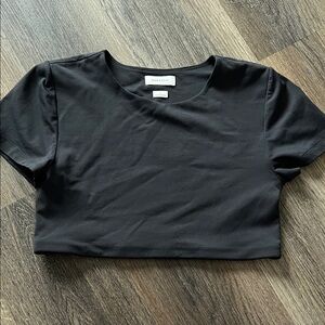 (4) Aritzia Babaton Contour Crop Top